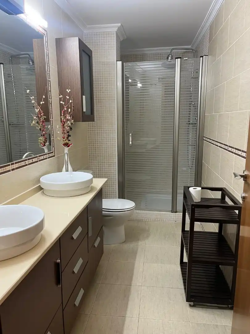 Badezimmer von Wohnung zum Verkauf in Tobarra mit Klimaanlage, Heizung und Terrasse