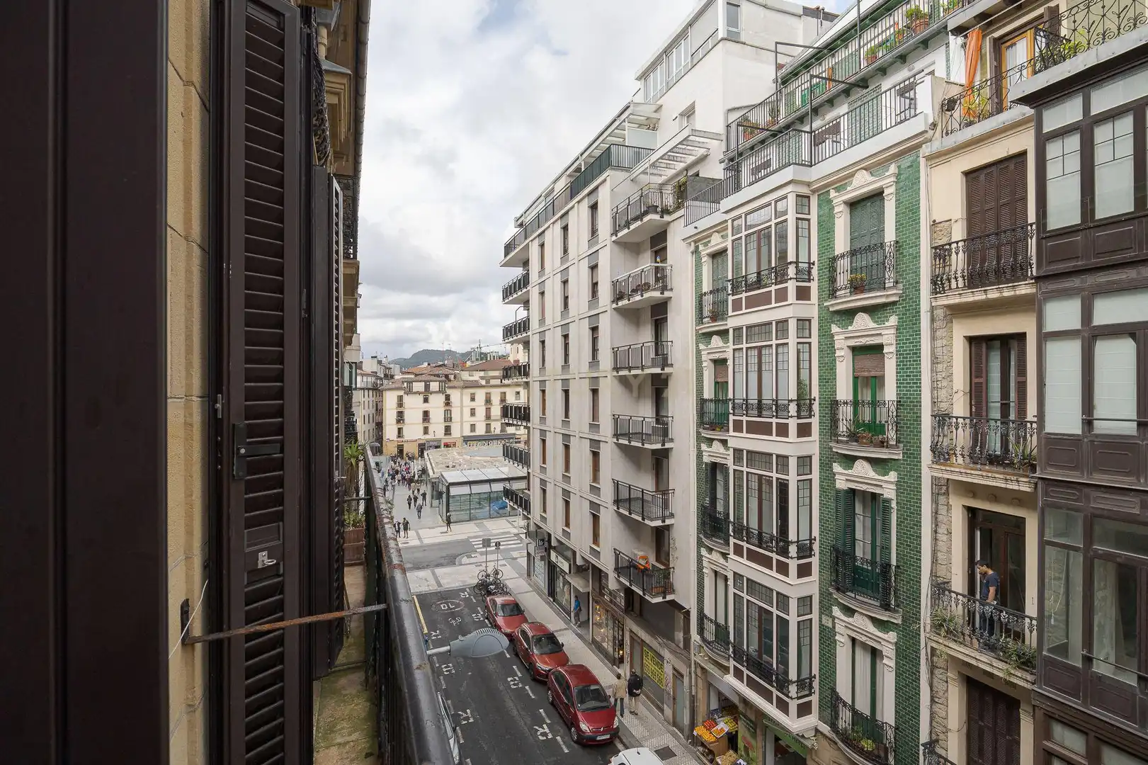Vista exterior de Apartament en venda en Donostia - San Sebastián  amb Forn, Rentadora i Microones