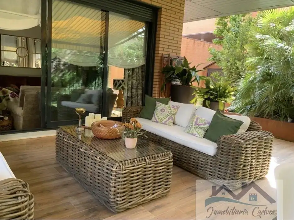 Ground floor for rent in Boadilla del Monte, Madrid