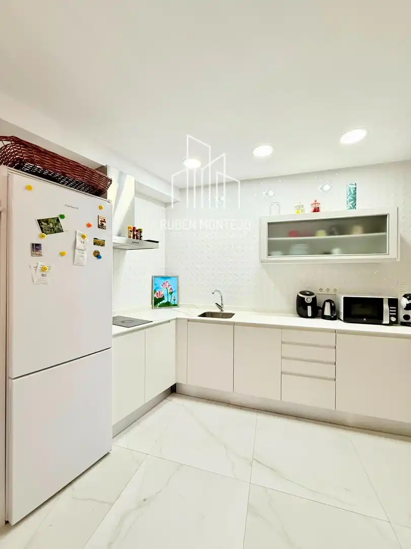 Cocina de Piso de alquiler en Salamanca con Calefacción, Terraza y Amueblado