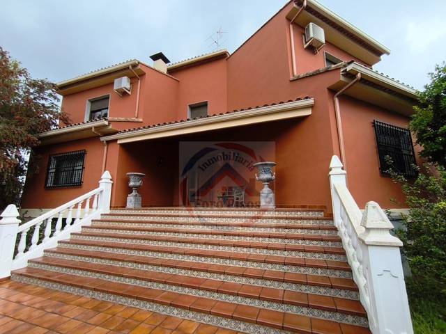 Casa-chalet en Venta en N/A en Bélgida