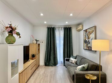 Appartamento con balcone in vendita a Carrer PARLAMENT 53