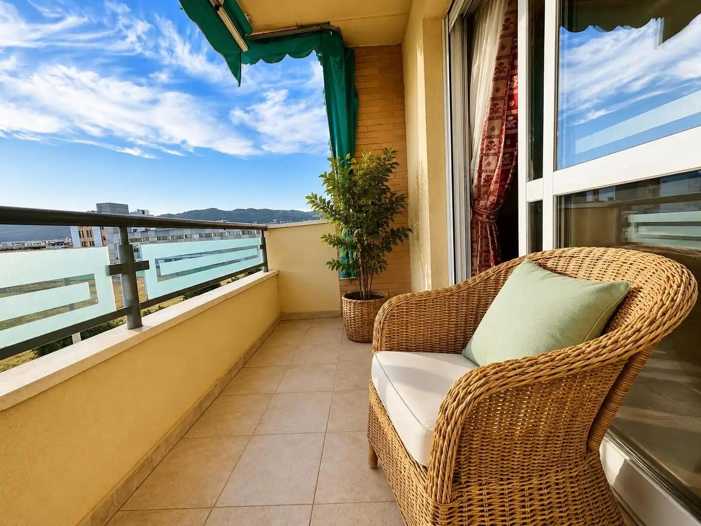 Terrasse von Wohnung zum Verkauf in Córdoba mit Heizung, Privatgarten und Terrasse