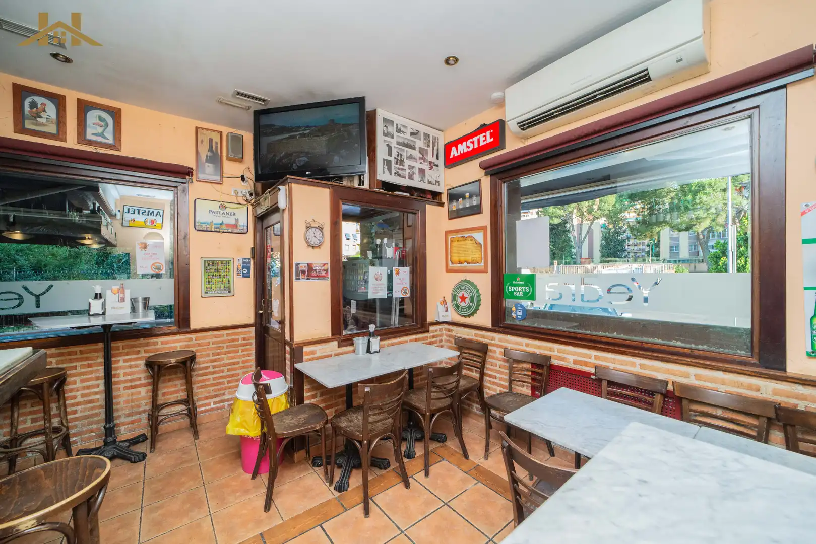 Commercial properties for sale in Móstoles  with Air Conditioner, Heating and Terrace