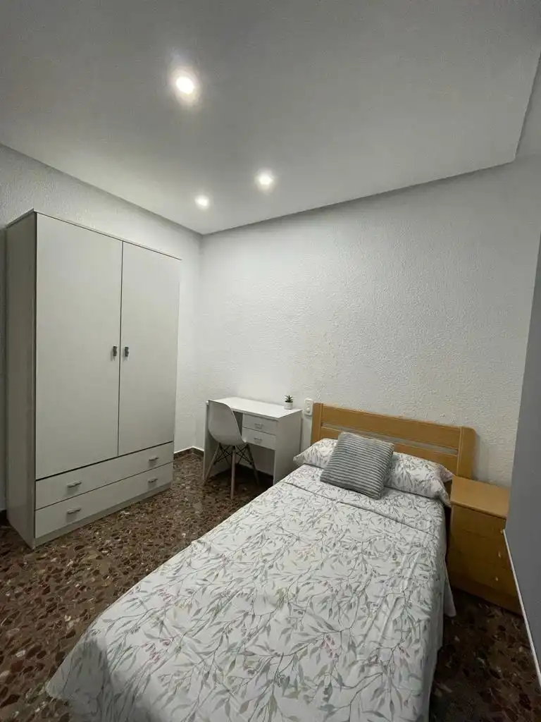 Habitació a Reina Victoria - Miguel Hernández