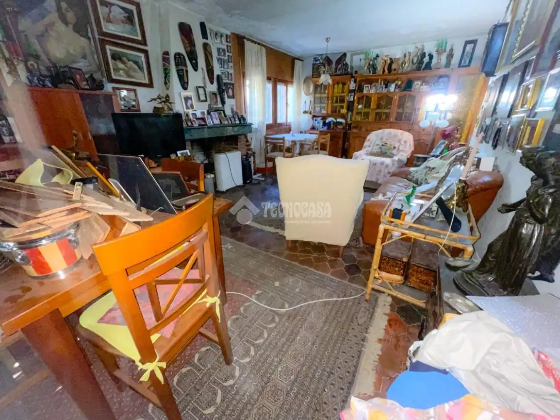 Sala d'estar de Casa o xalet en venda en Guadarrama amb Calefacció