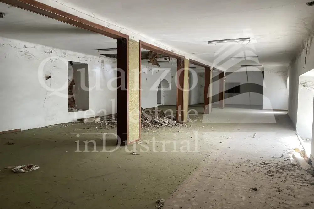 Edificio en venta en Cuéllar