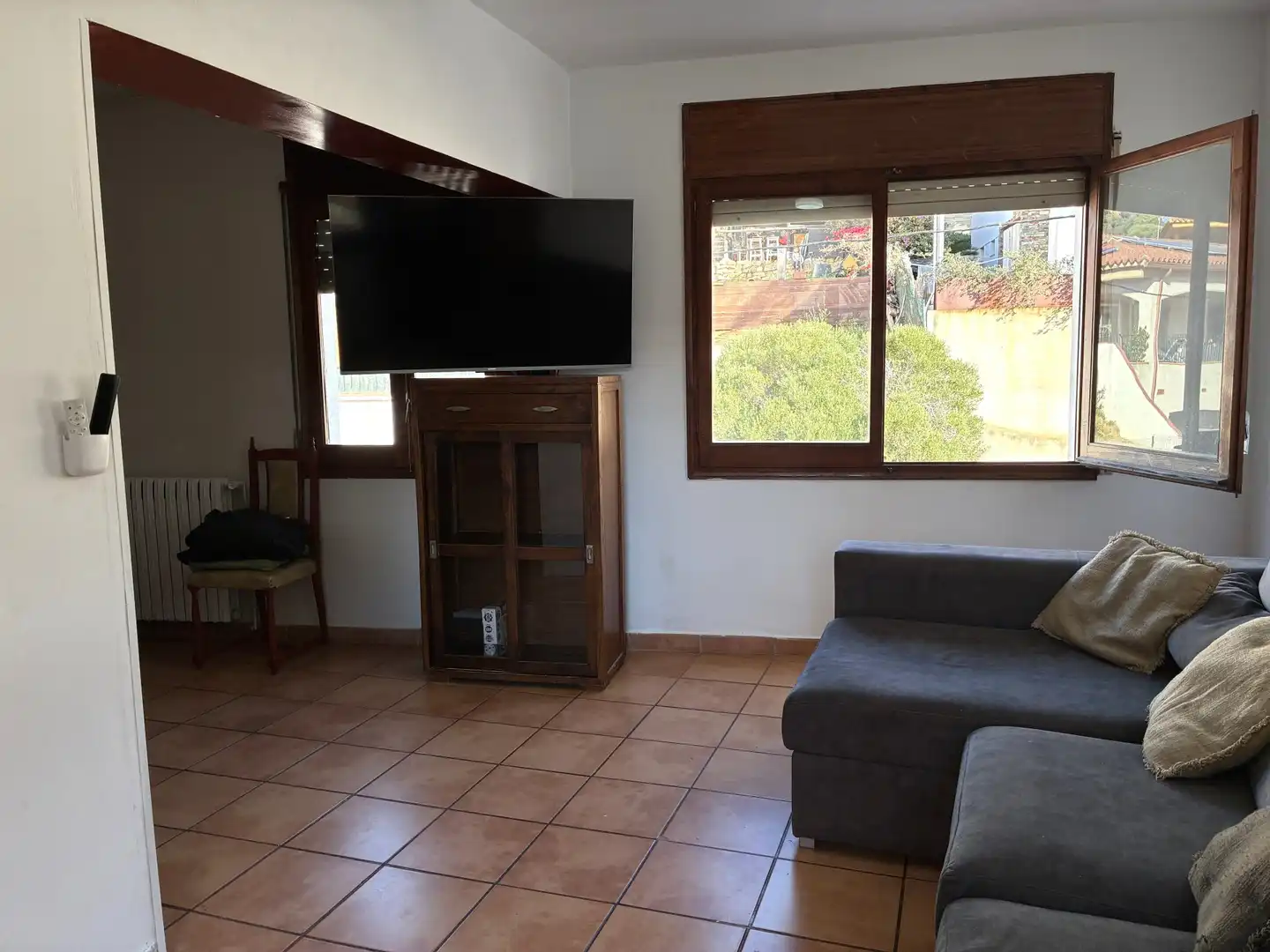Sala de estar de Casa adosada en venta en Sant Feliu de Guíxols con Calefacción, Trastero y Balcón