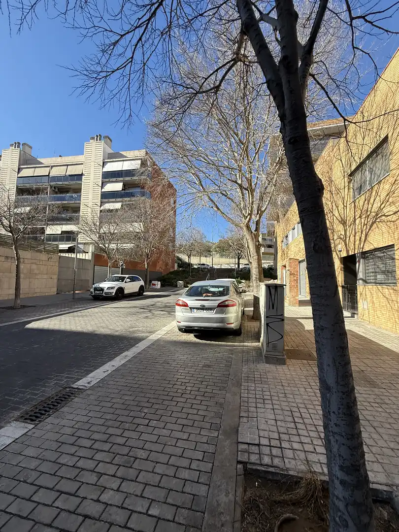 Vista exterior de Casa adosada en venda en Mataró amb Calefacció