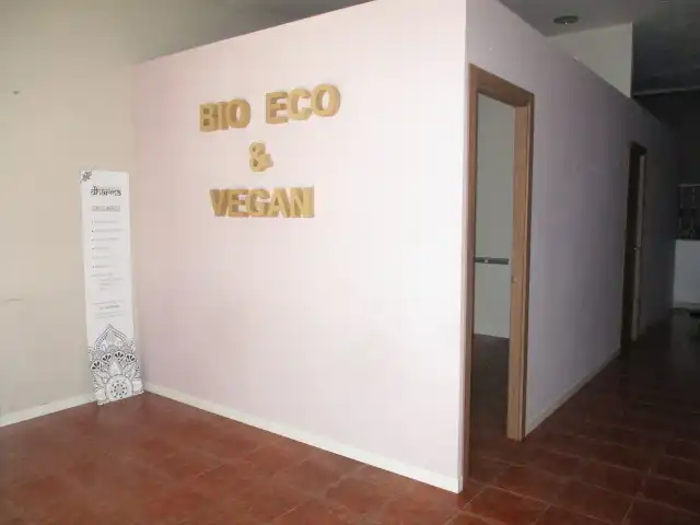 Local comercial en venta en Calle Alfonso Camín, imagen 3