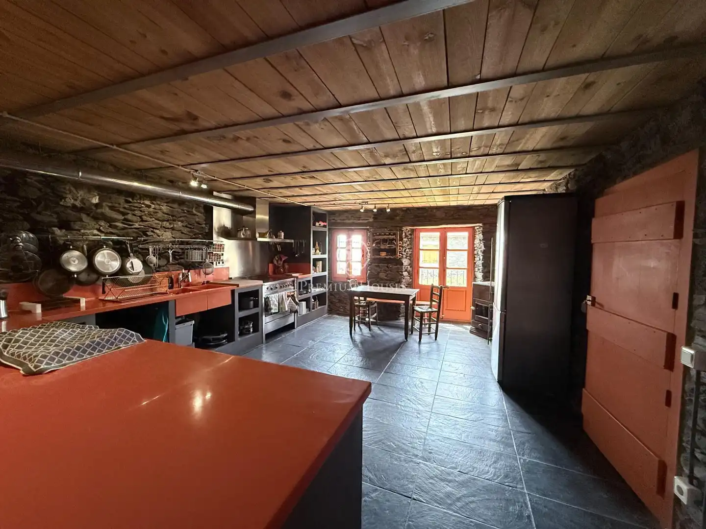 Cuina de Finca rústica en venda en Guils de Cerdanya amb Jardí privat i Traster