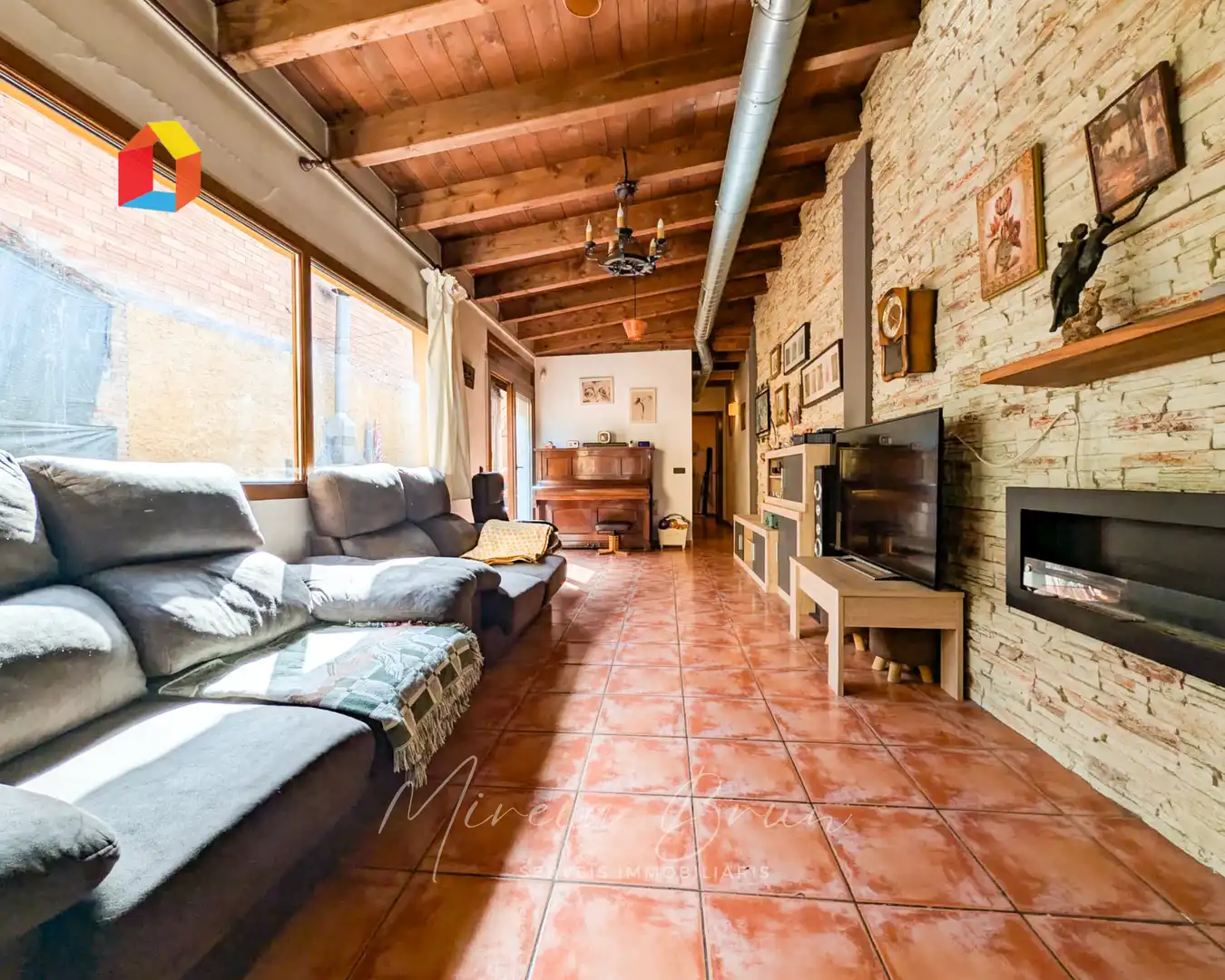 Sala de estar de Casa adosada en venta en Seva con Calefacción