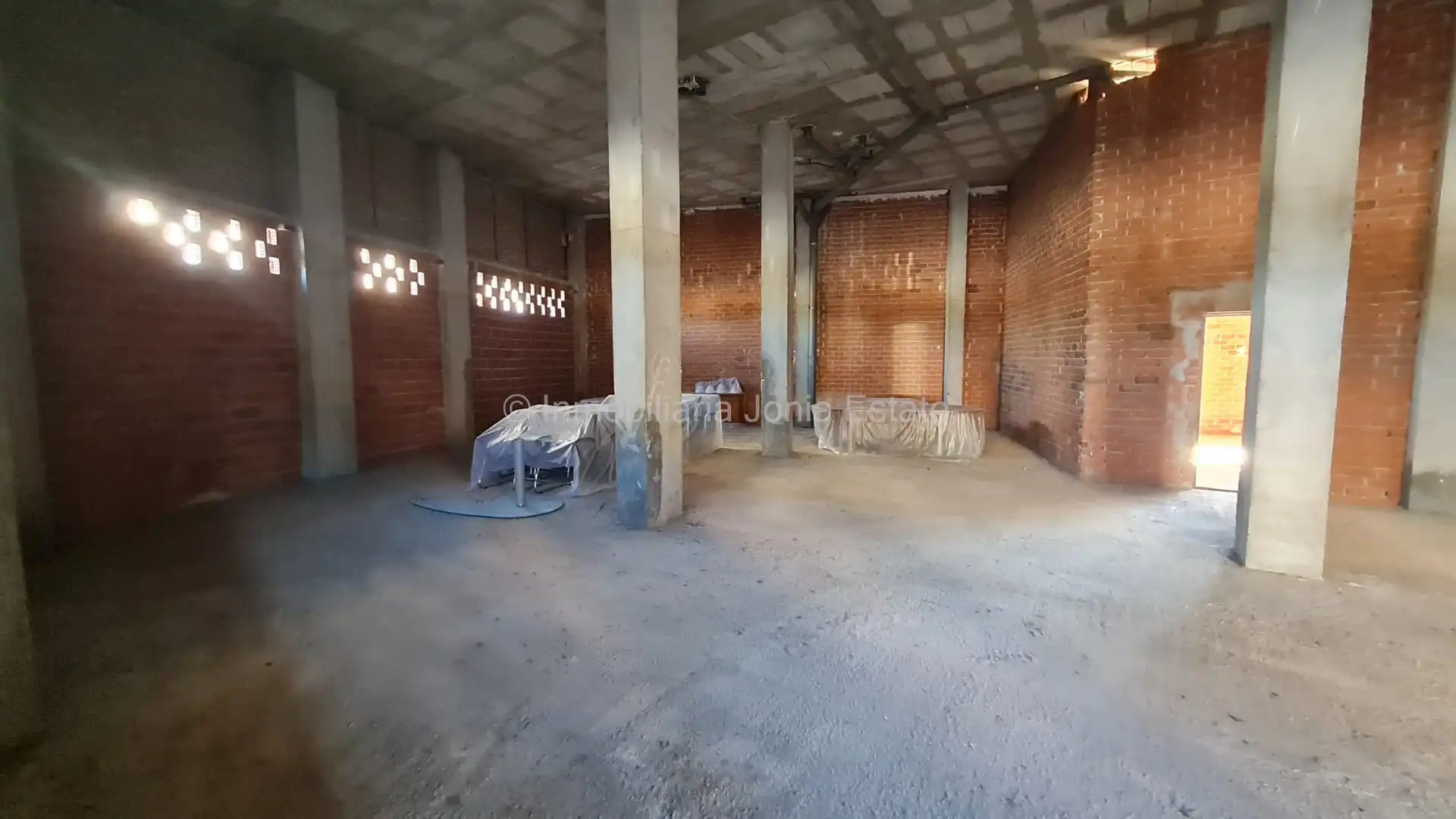 Local comercial de lloguer a Centro Urbano, imagen 3