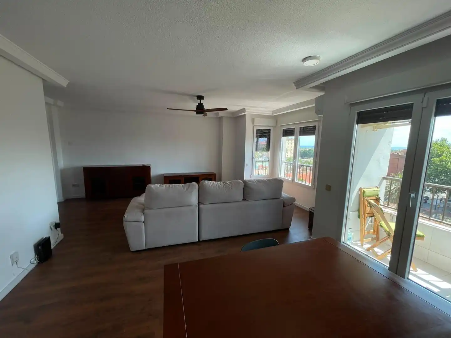 Living room of Duplexes for rent in Valencia  with Parquet flooring, Terrace and Furnished