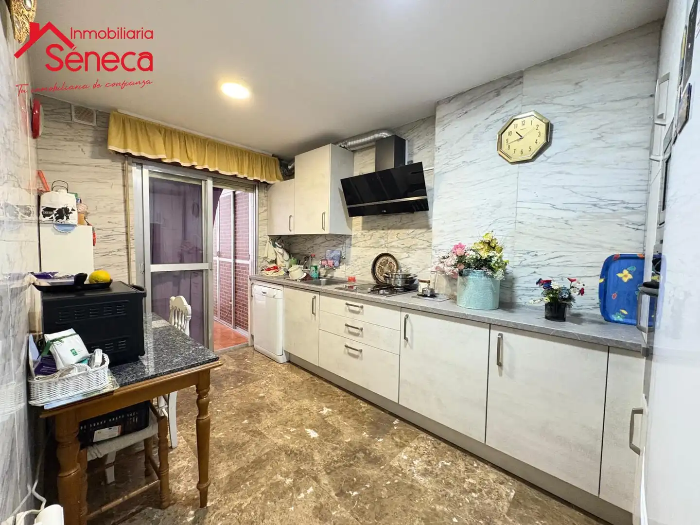Cocina de Piso en venta en Córdoba con Calefacción