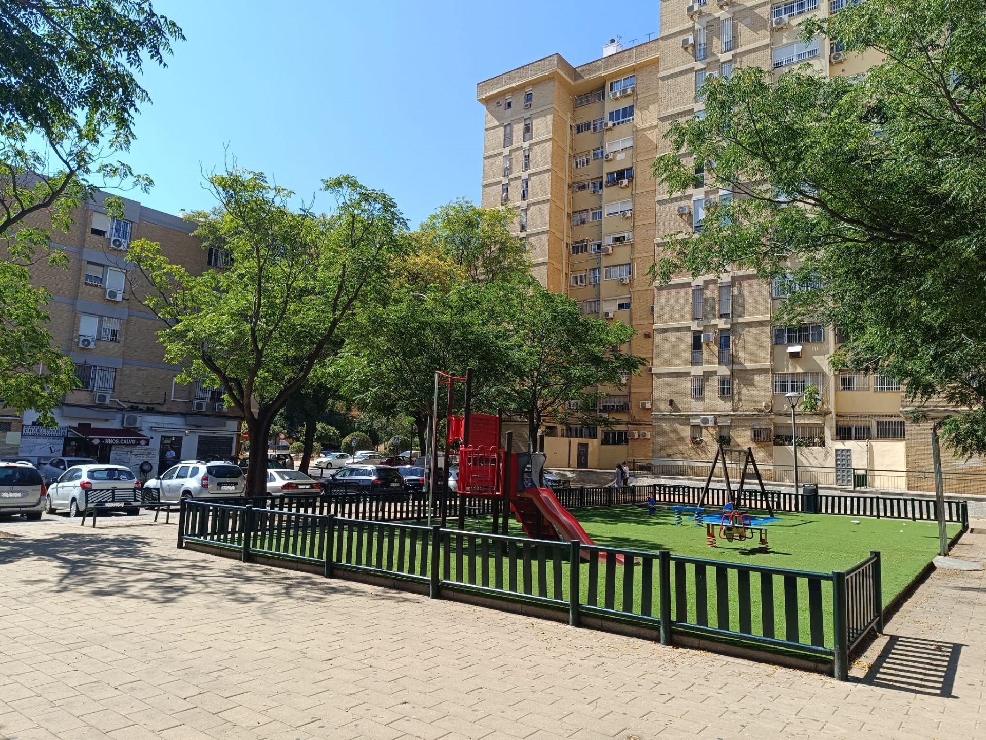 Exterior view of Flat for sale in  Sevilla Capital  with Air Conditioner and Storage room