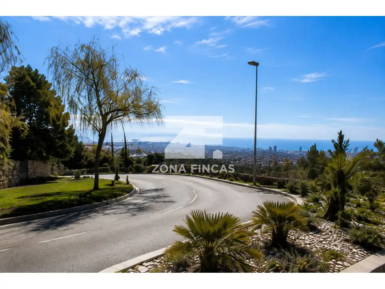Vista exterior de Casa o chalet en venta en Badalona con Aire acondicionado, Calefacción y Jardín privado