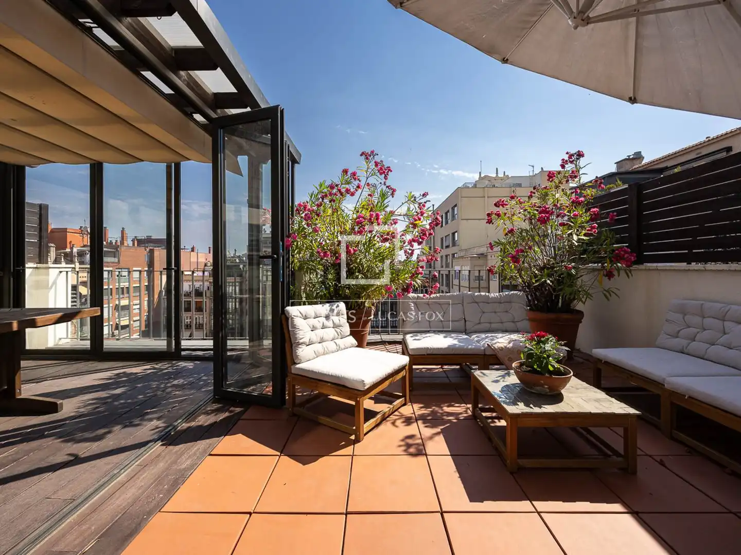 Penthouse mit Aufzug zum Verkauf in Eixample