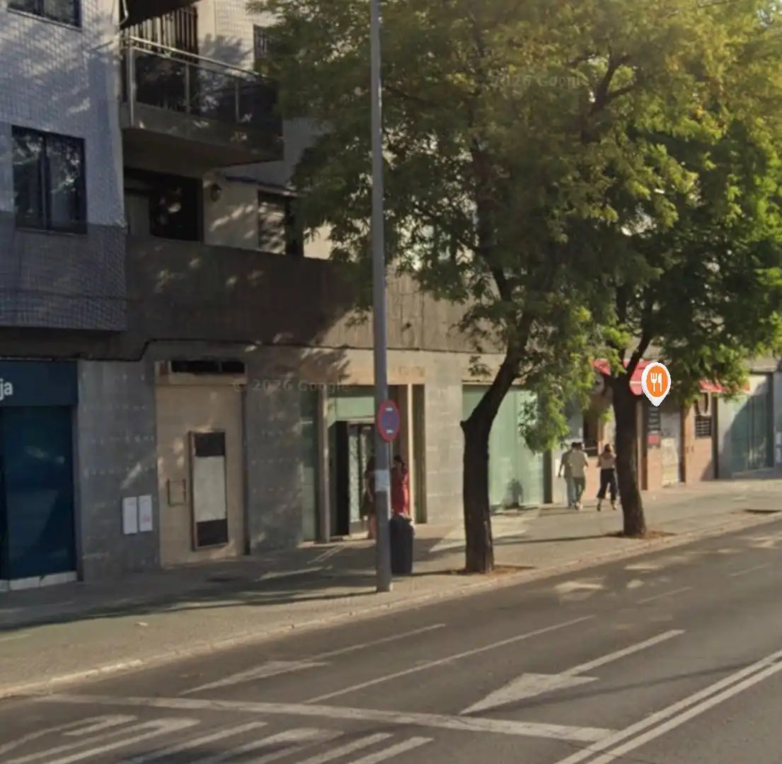 Gewerbefläche zum Verkauf in Calle Cardenal Ilundain 5, imagen 3