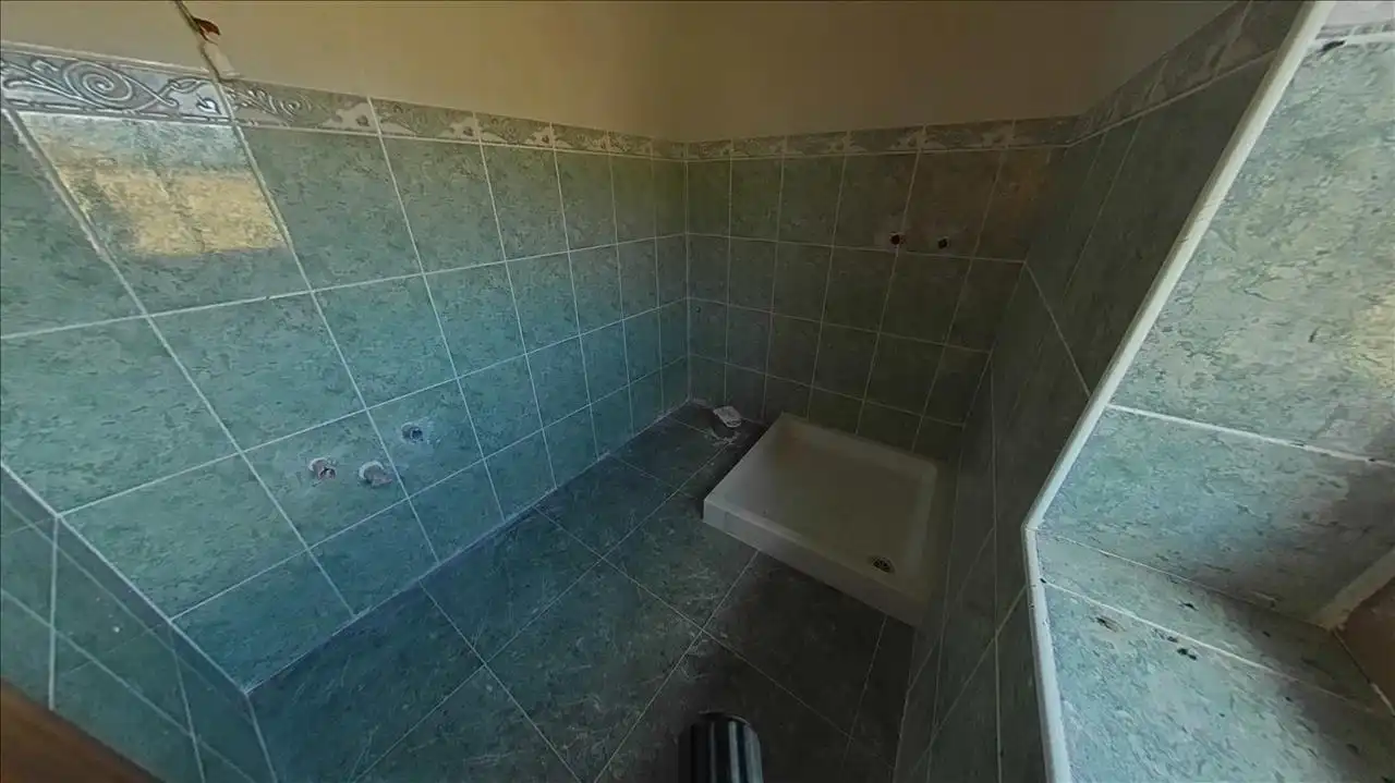 Baño de Casa o chalet en venta en Salinas de Pisuerga con Jardín privado, Parquet y Trastero