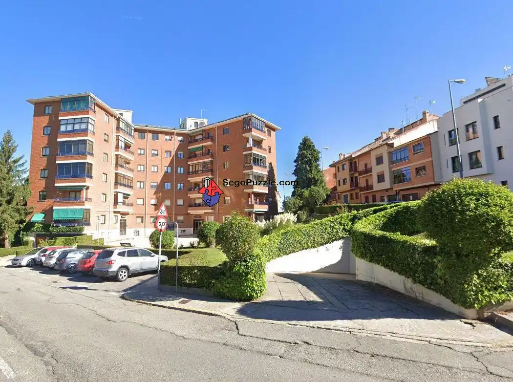 Exterior view of Storage room for sale in Segovia Capital