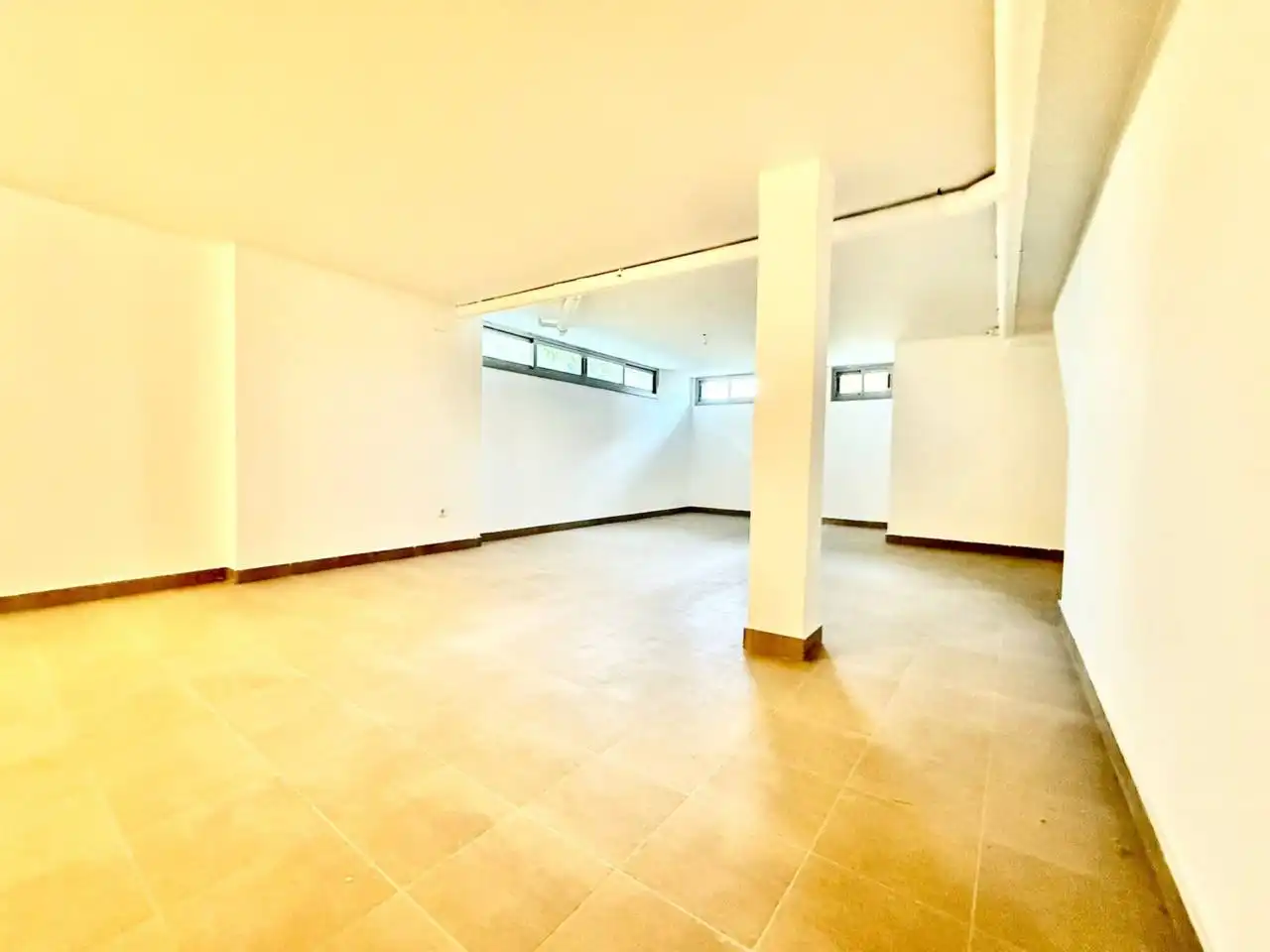 Casa adosada en venta en Bargas con Calefacción, Jardín privado y Alarma