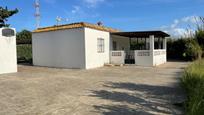 Vista exterior de Casa o xalet en venda en Tarifa amb Jardí privat, Terrassa i Traster