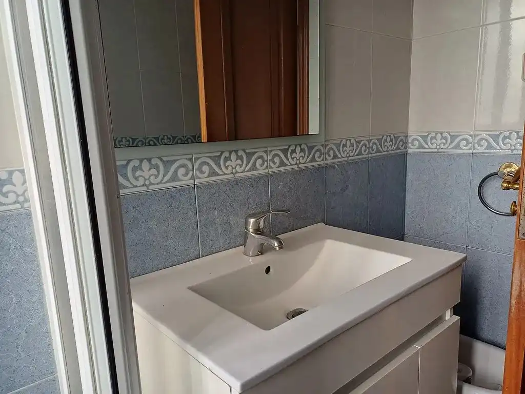 Bany de Casa o xalet en venda en Mondariz amb Calefacció, Jardí privat i Parquet