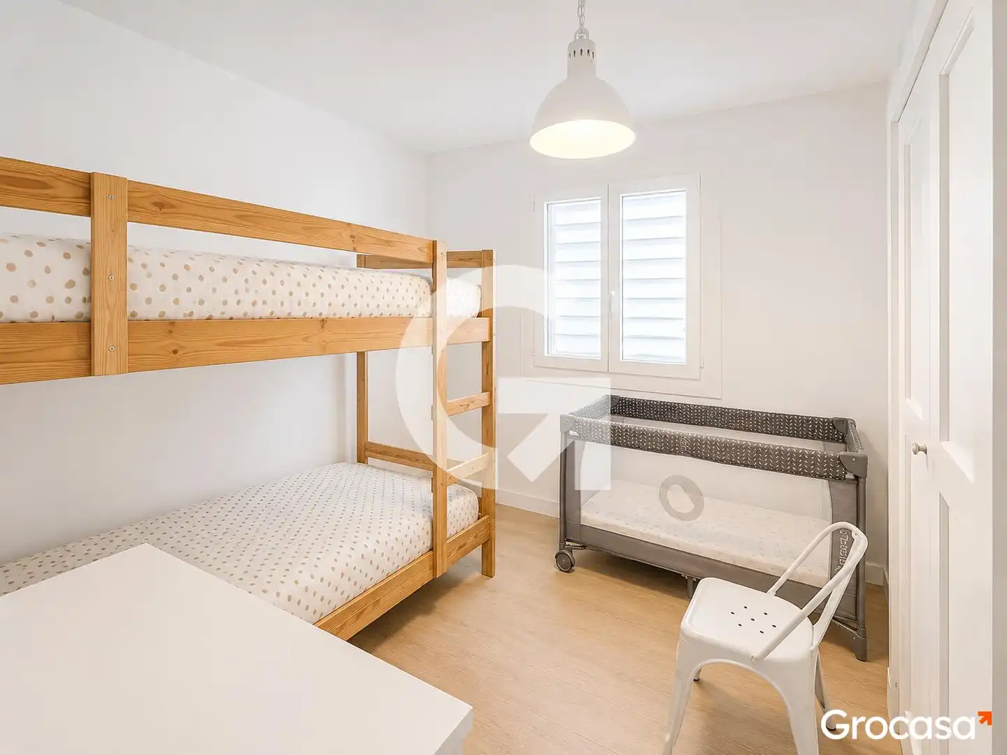 Schlafzimmer von Dachboden zum Verkauf in Vilanova i la Geltrú mit Klimaanlage, Heizung und Terrasse