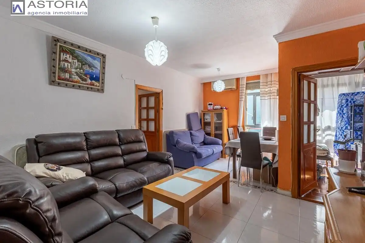 Flat for sale in Calle MAYOR