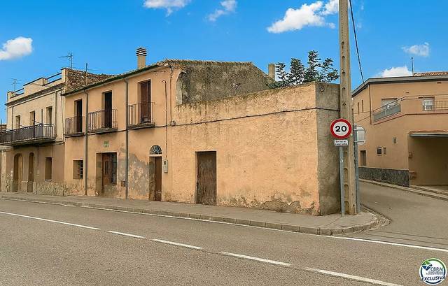 Casa-chalet en Venta en Carrer Sol, 11 en Sant Climent Sescebes