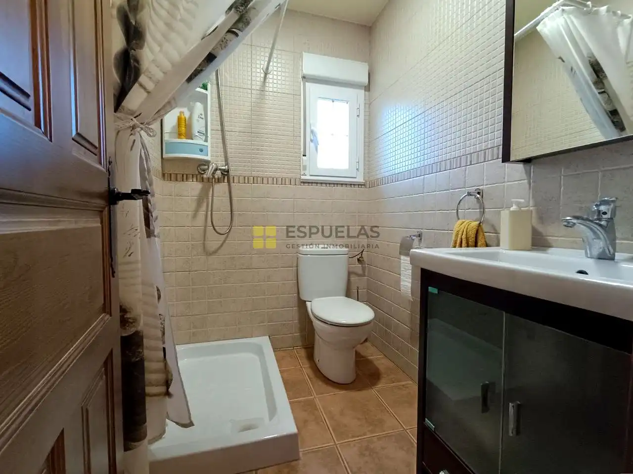 Baño de Finca rústica en venta en Autol con Jardín privado, Piscina y Amueblado
