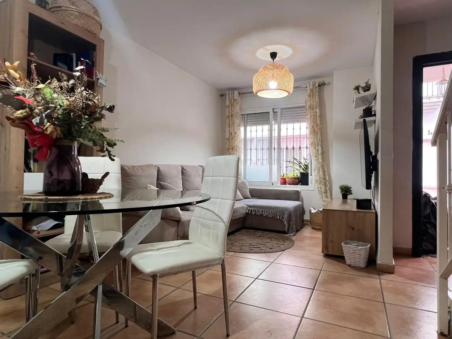 Wohnzimmer von Einfamilien-Reihenhaus zum Verkauf in Los Barrios mit Terrasse und Abstellraum