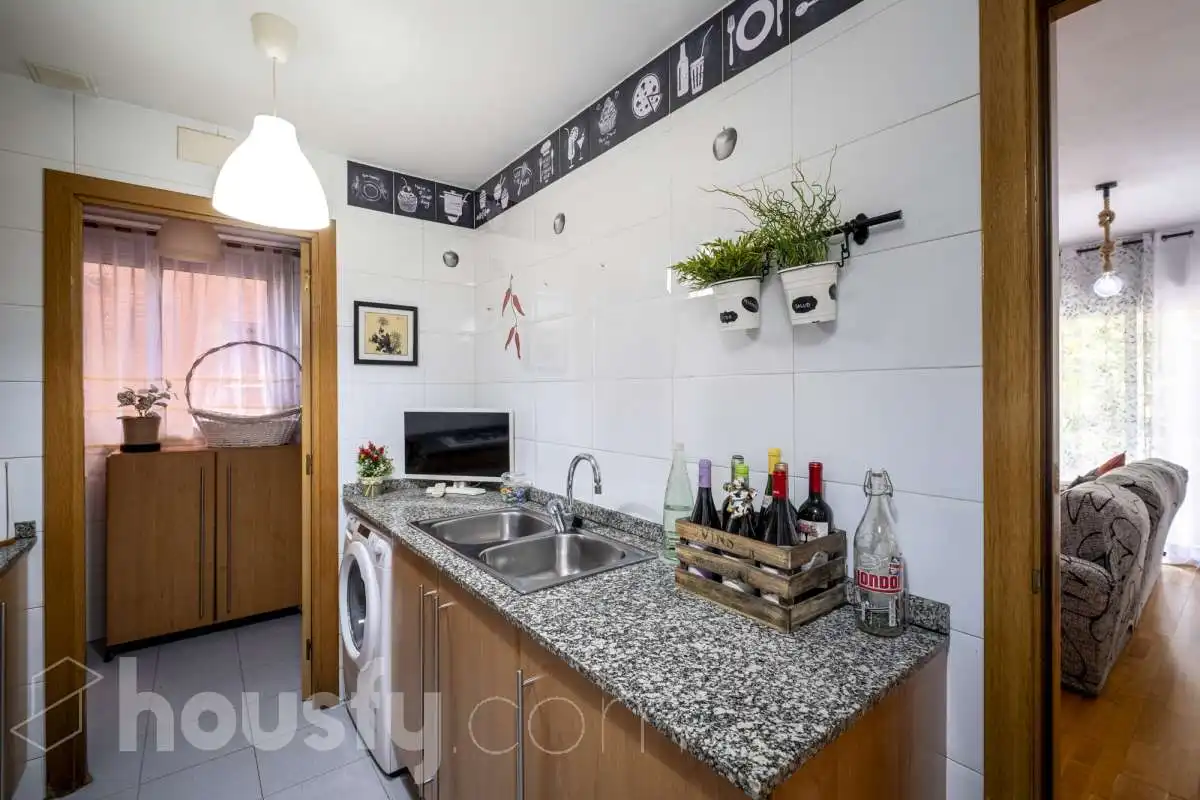 Appartamento con terrazza in vendita a Plaça Maria Manent ., imagen 17