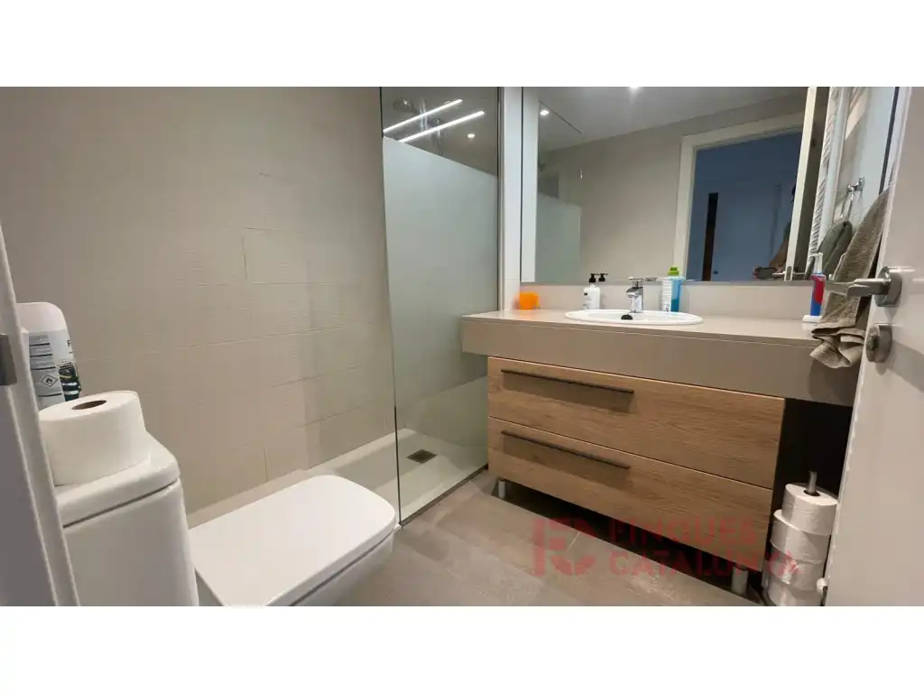 Bathroom of Houses for sale in Vilablareix  with Private garden