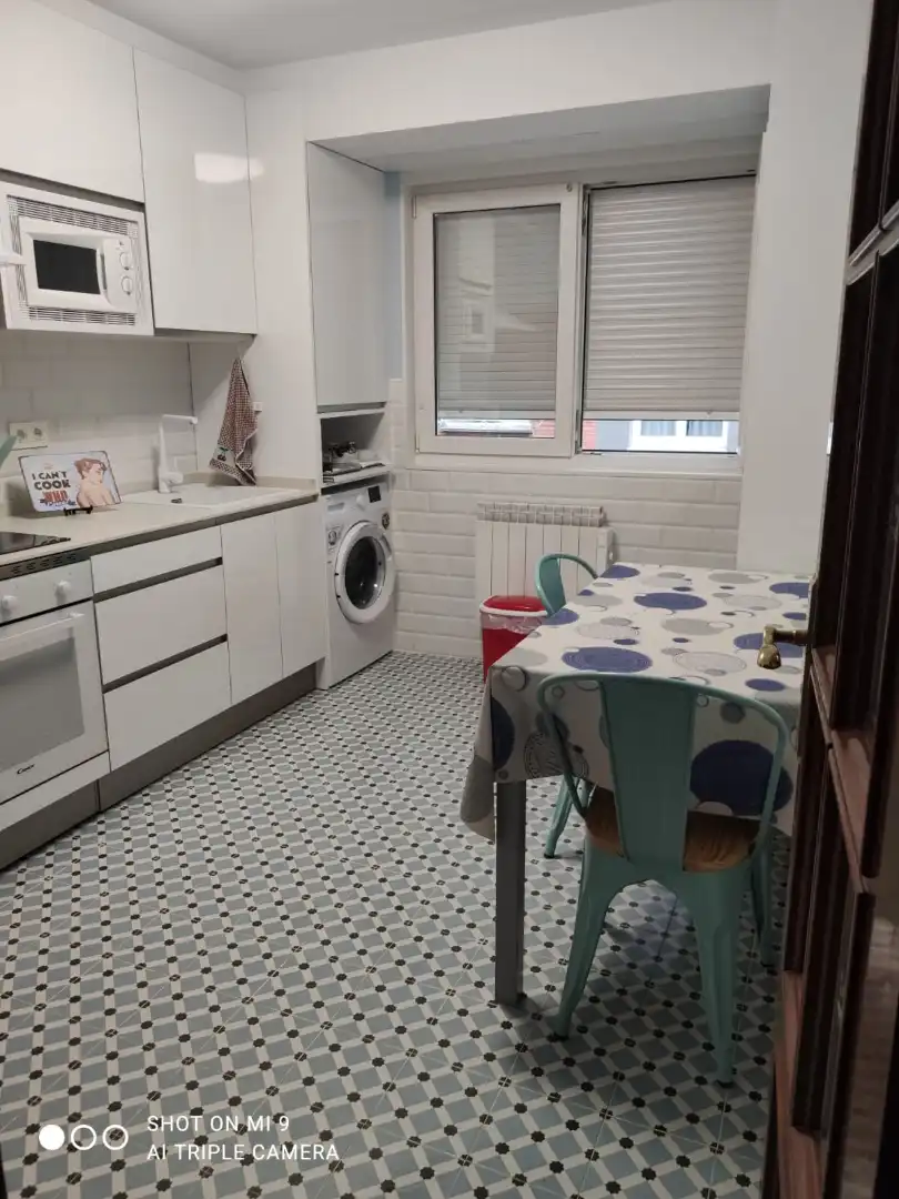 Kitchen of Flat for rent in Gijón   with Heating, Furnished and Oven