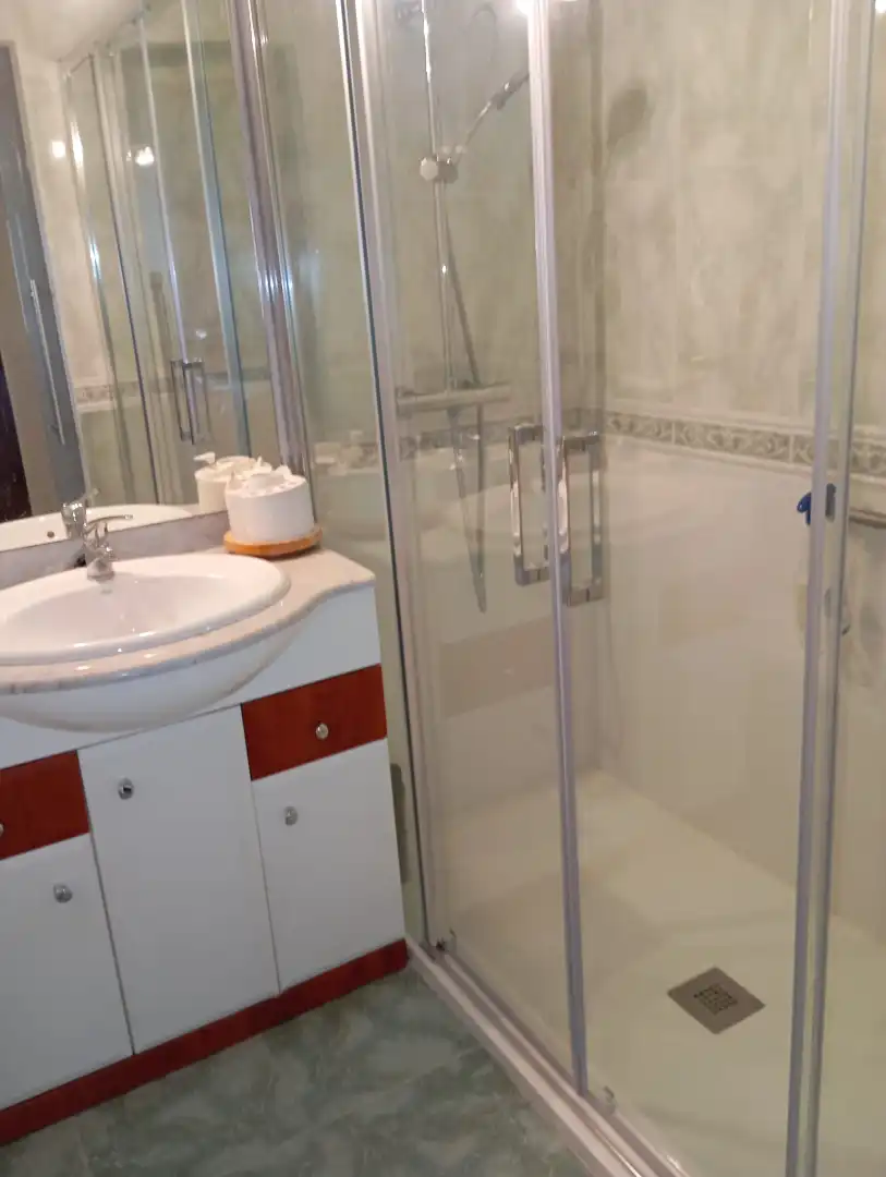 Baño de Piso en venta en Zaragoza con Calefacción, Jardín privado y Terraza