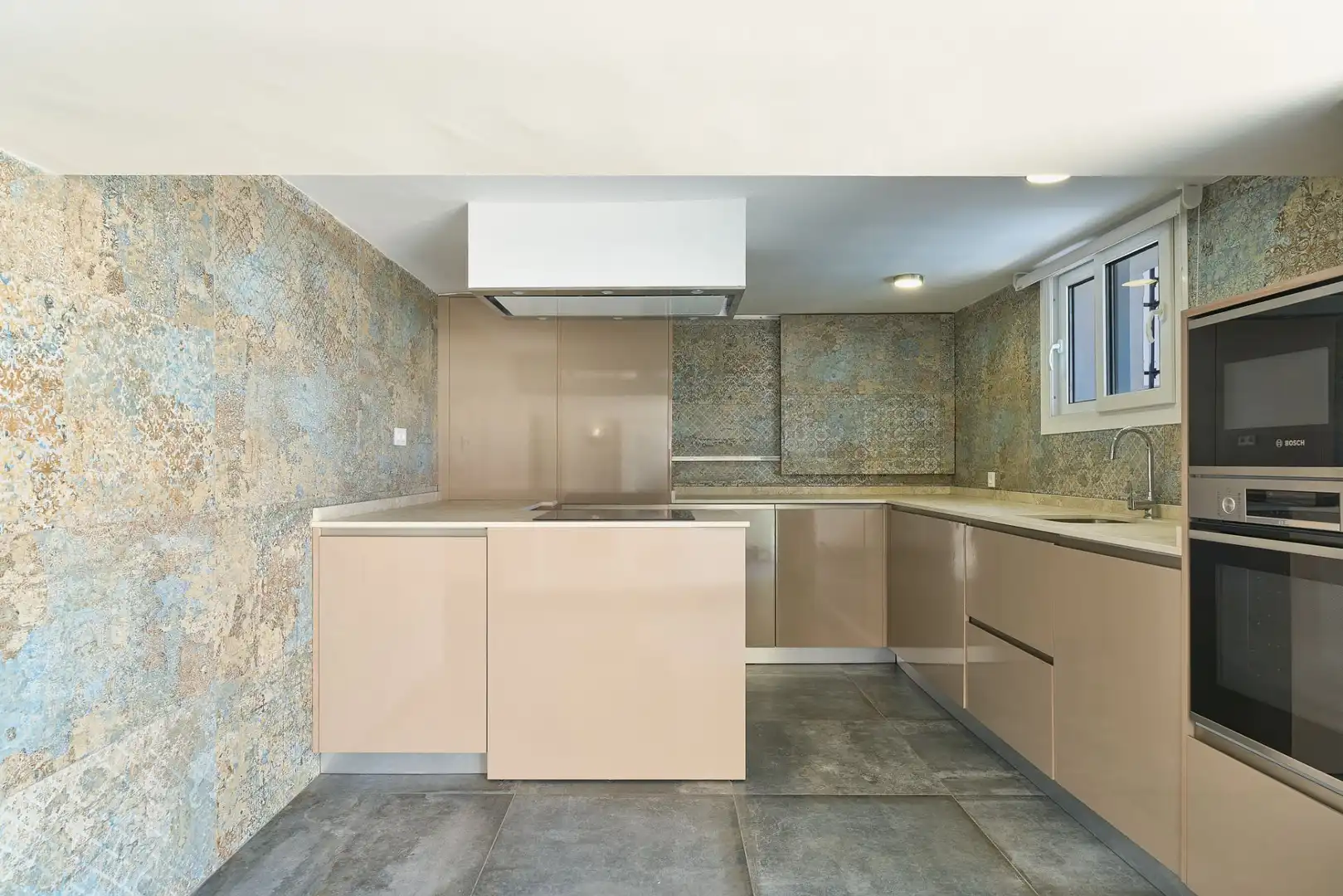 Cocina de Casa o chalet en venta en Málaga con Aire acondicionado, Calefacción y Jardín privado
