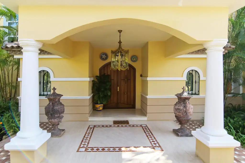 Chalet con piscina en venta en Benahavís pueblo, imagen 12