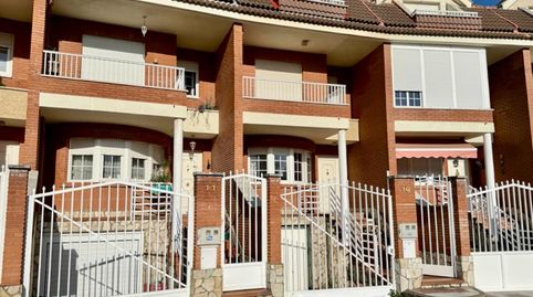 Foto 3 de Casa adosada en venta en Calle las Mundinas, Trobajo del Camino, San Andrés del Rabanedo