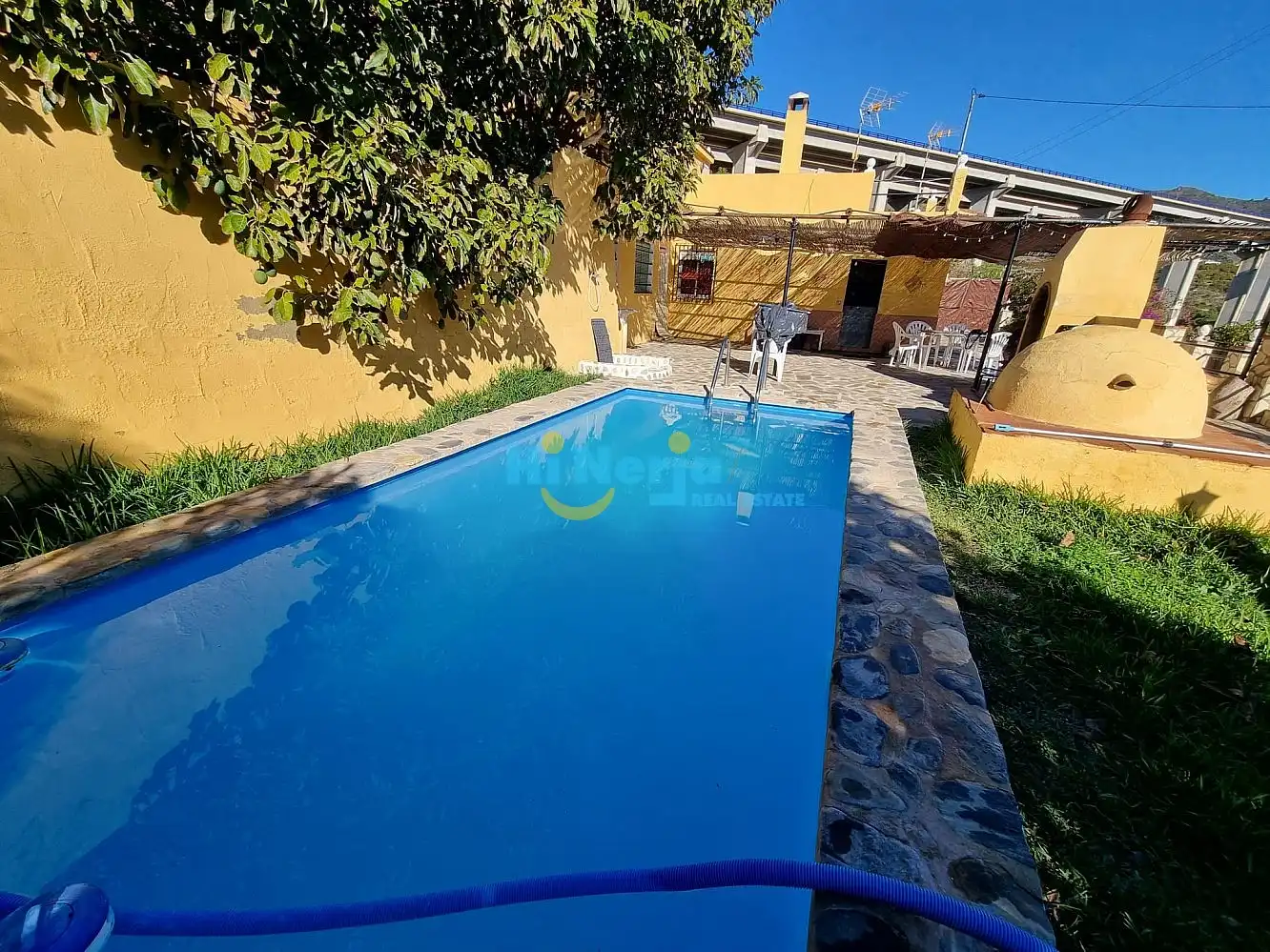 Piscina de Casa o chalet de alquiler en Nerja con Terraza, Piscina y Amueblado