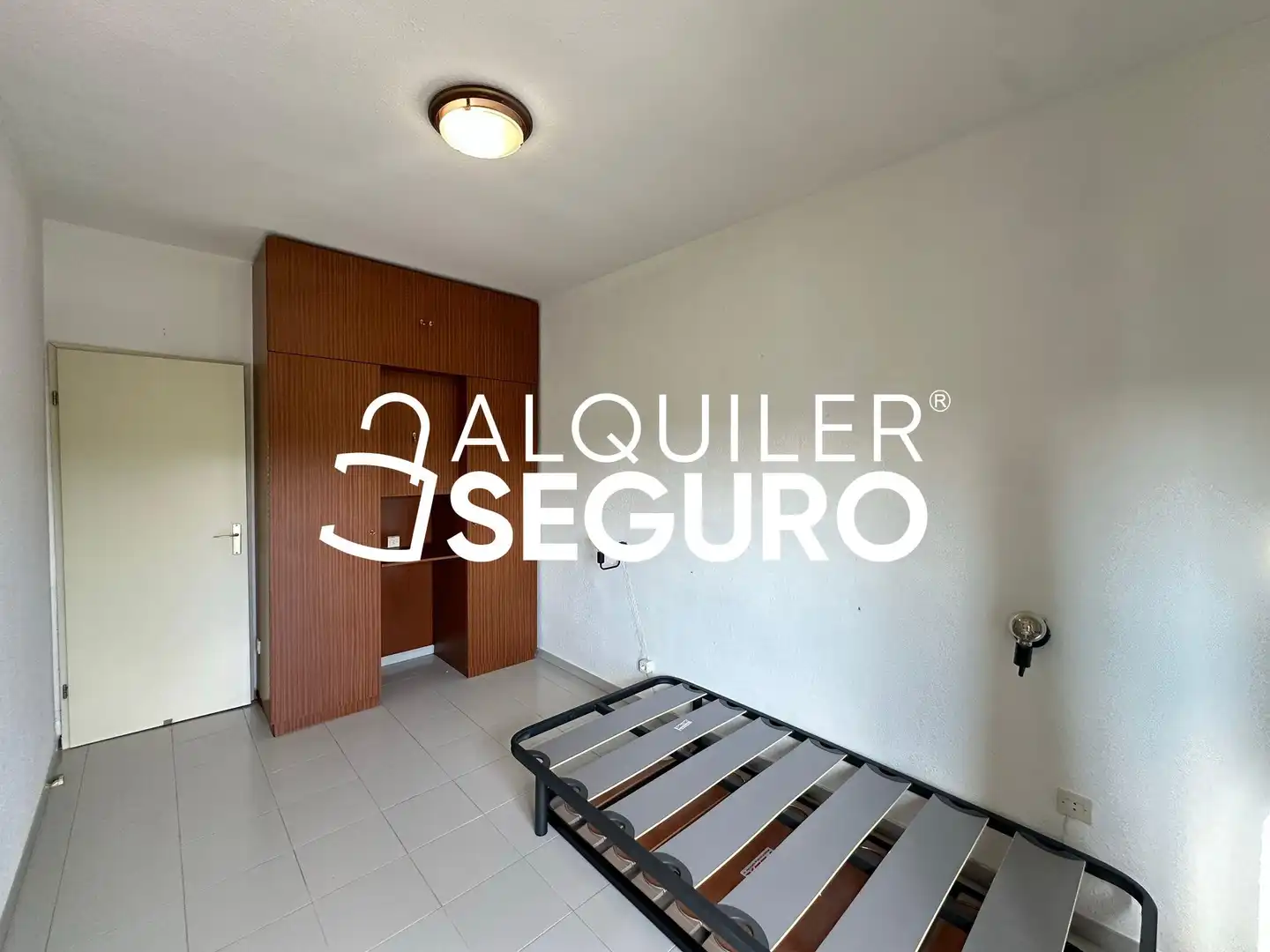 Bedroom of Flat for rent in Madrid  with Heating, Terrace and Furnished