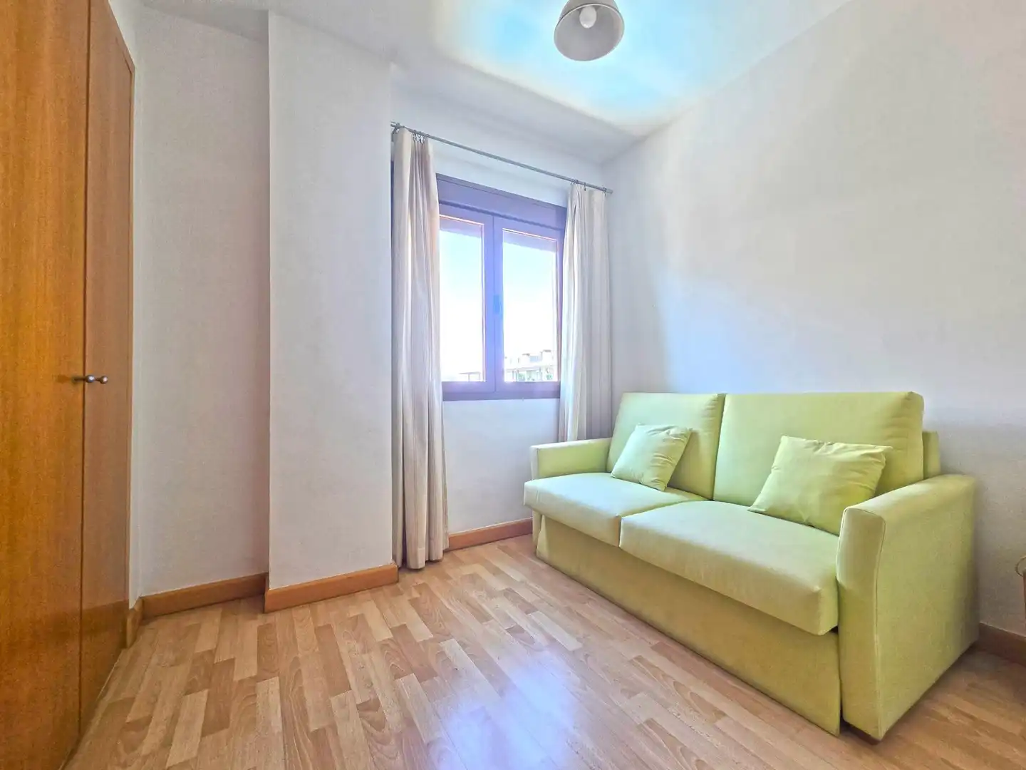 Schlafzimmer von Wohnung zum Verkauf in Mairena del Aljarafe mit Gemeinschaftspool