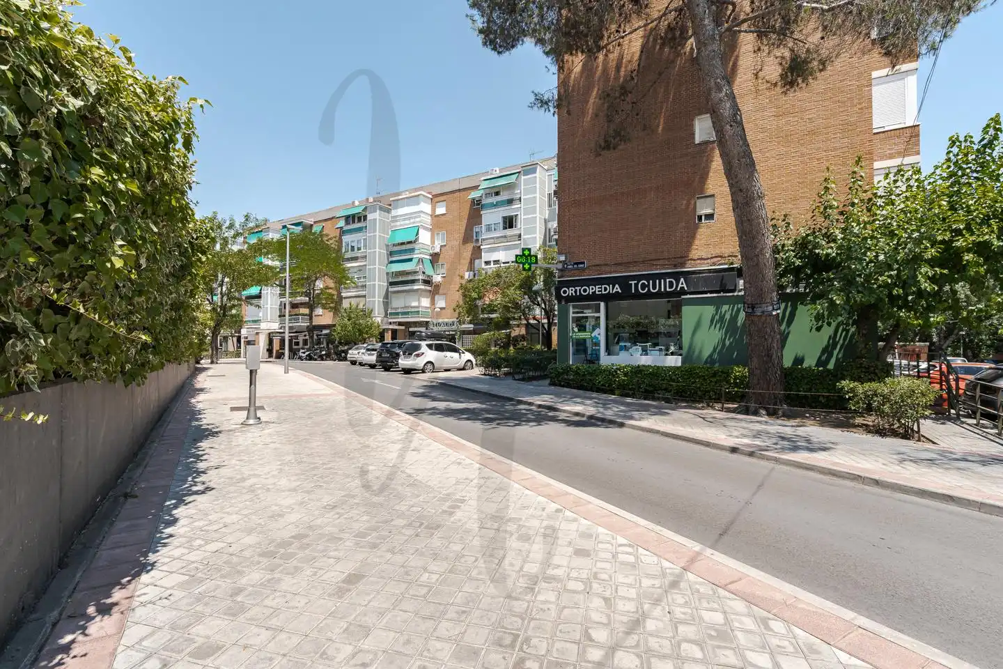Flat for sale in Carril Del Conde, Canillas