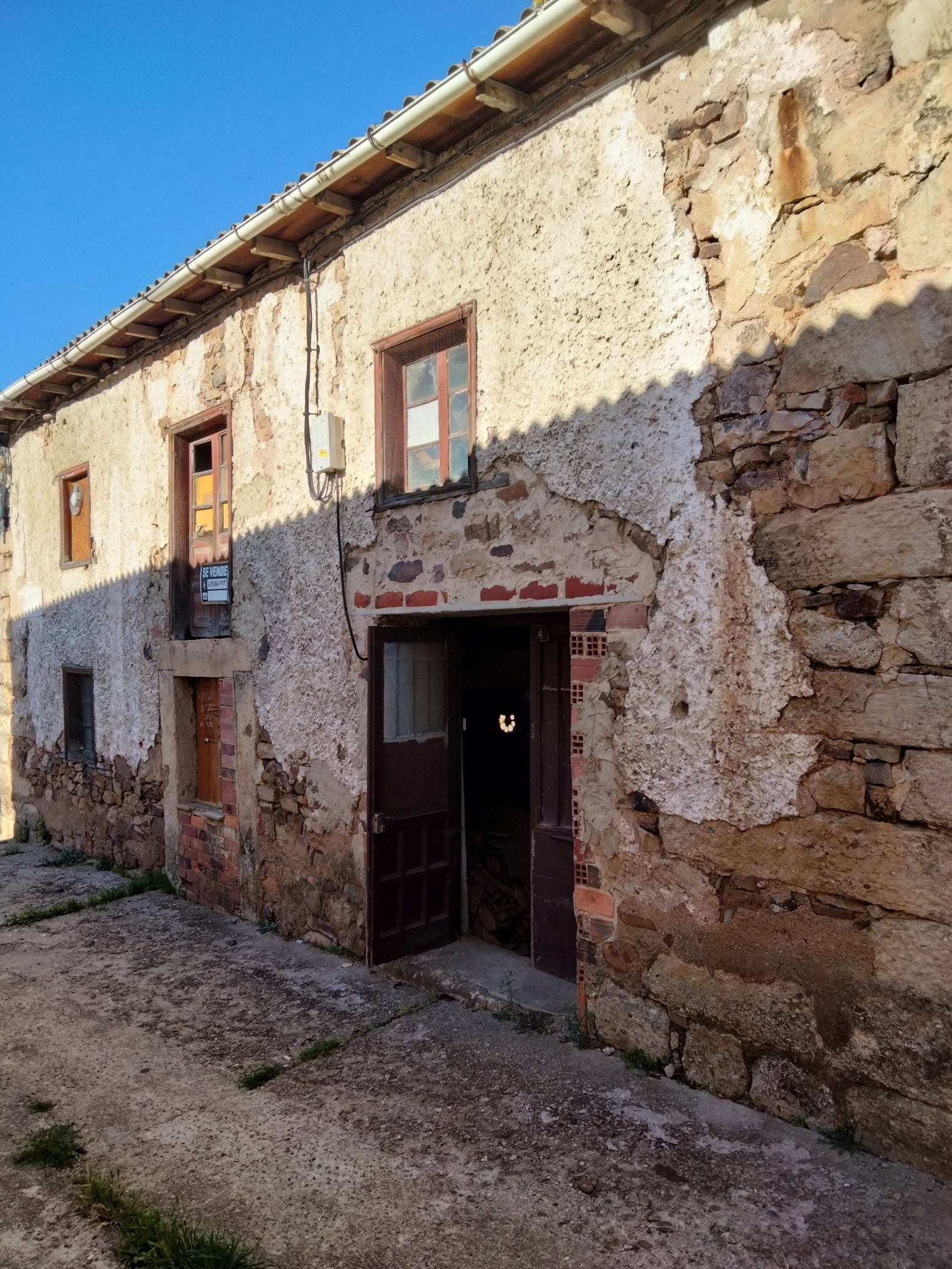 Vista exterior de Casa o chalet en venta en Barruelo de Santullán