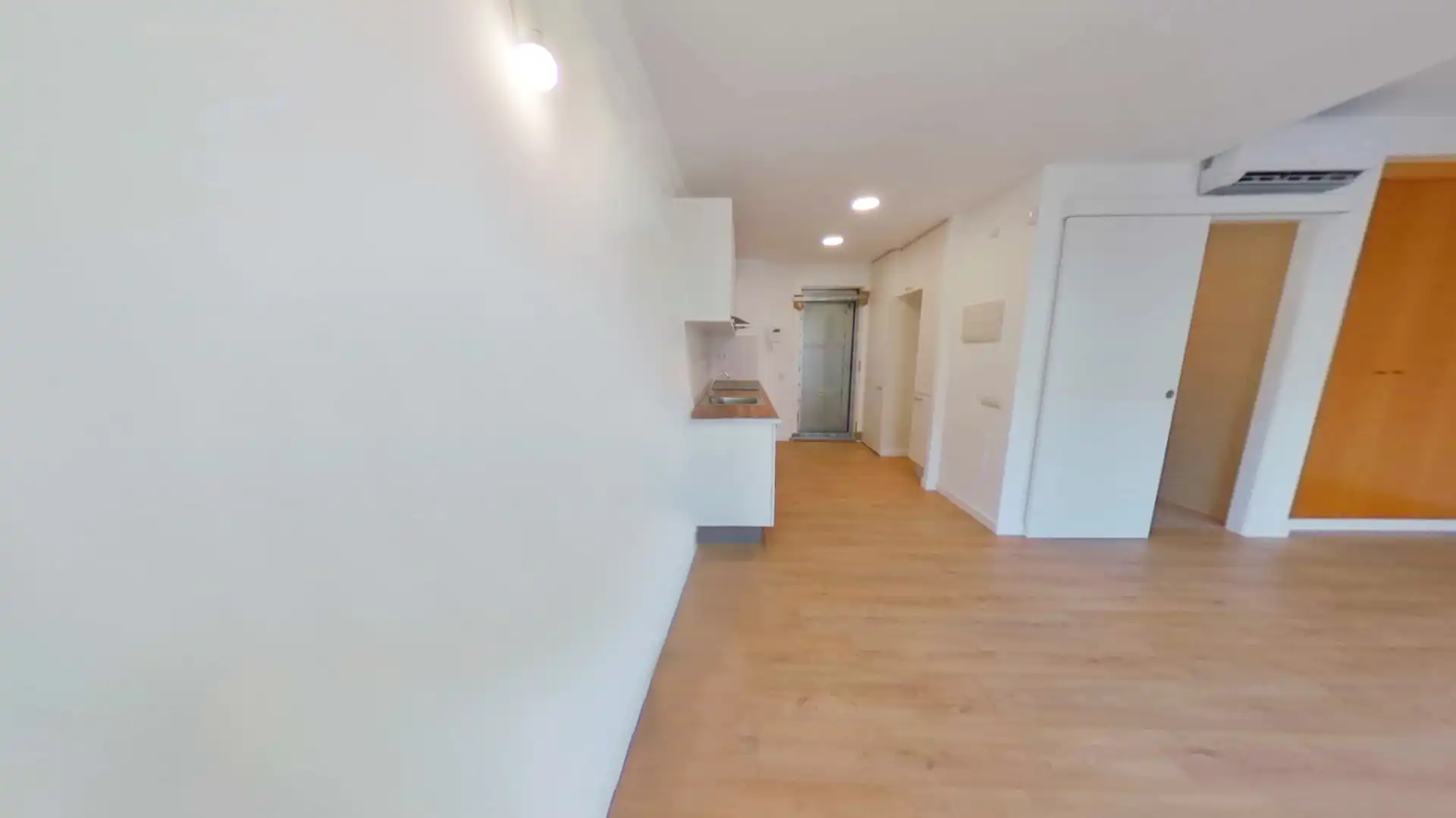 Study for sale in Terrassa  with Parquet flooring