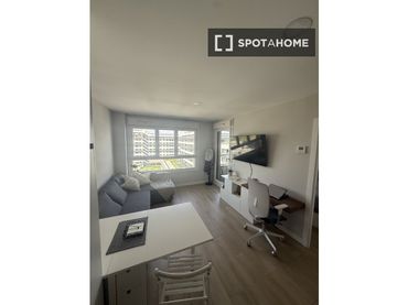 Wohnung mit Balkon zur Miete in Hortaleza