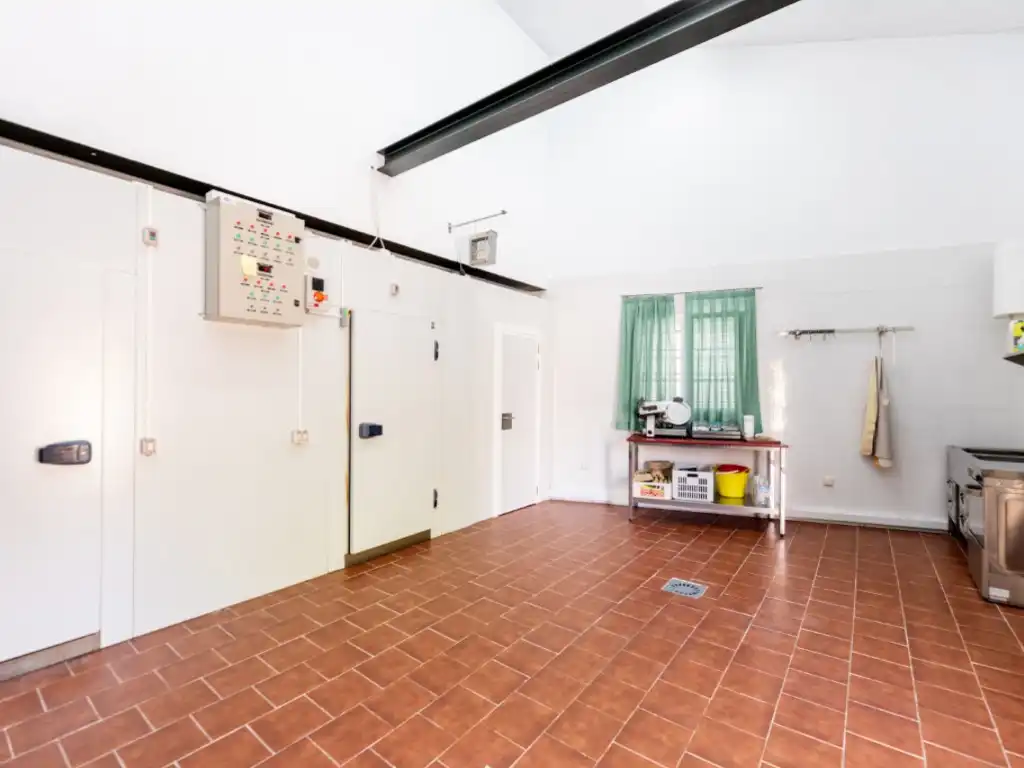 Casa o chalet en venta en Espinoso del Rey con Terraza, Piscina y Amueblado