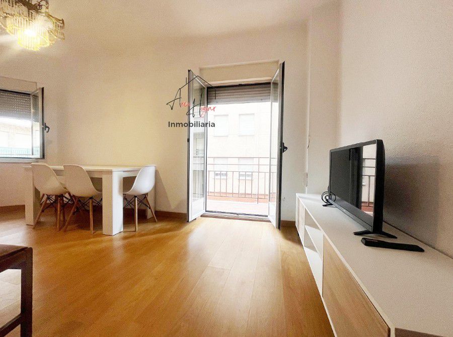 Sala de estar de Piso de alquiler en Salamanca Capital con Calefacción, Amueblado y Balcón