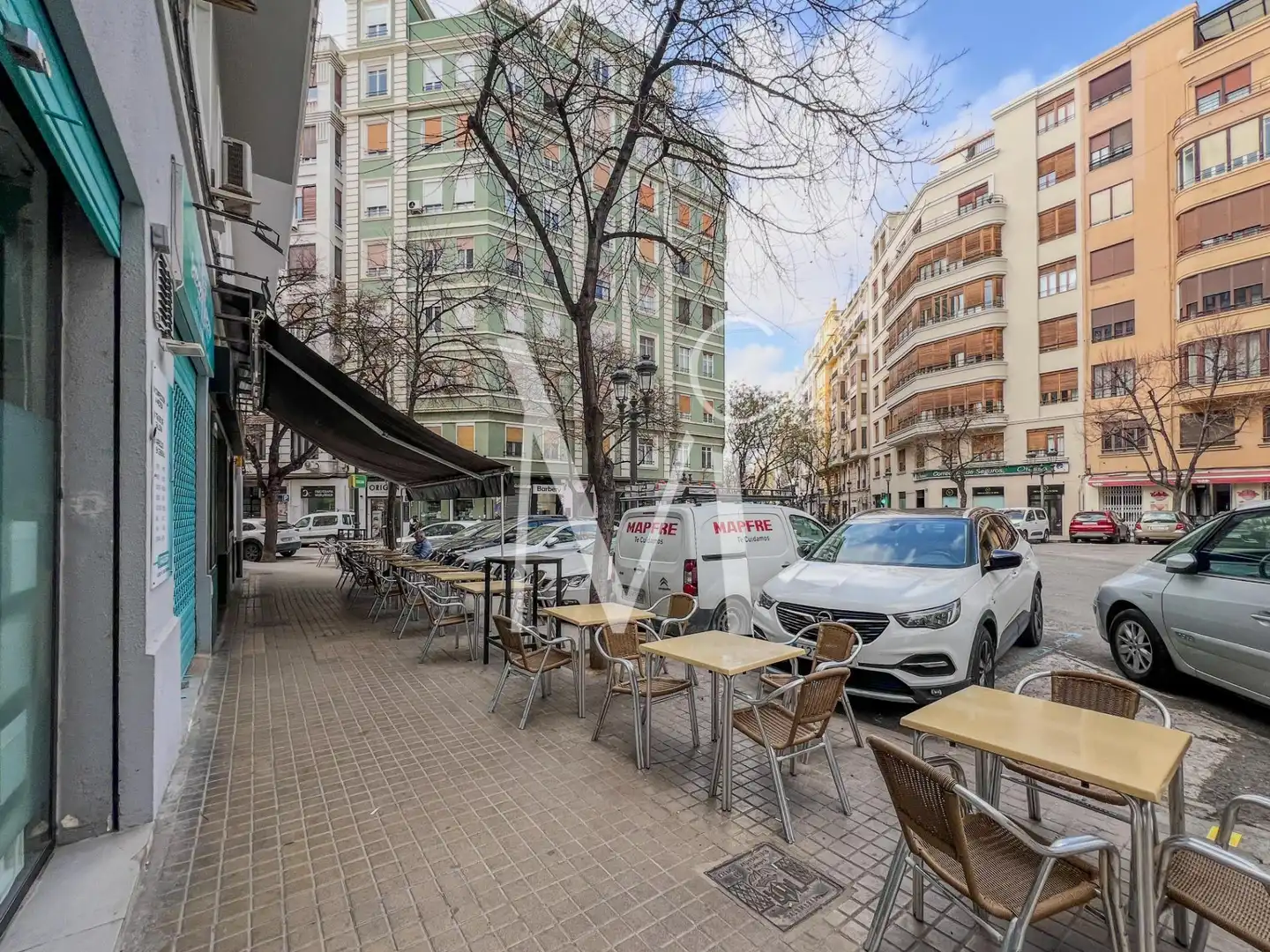 Vista exterior de Local de lloguer en Valencia
